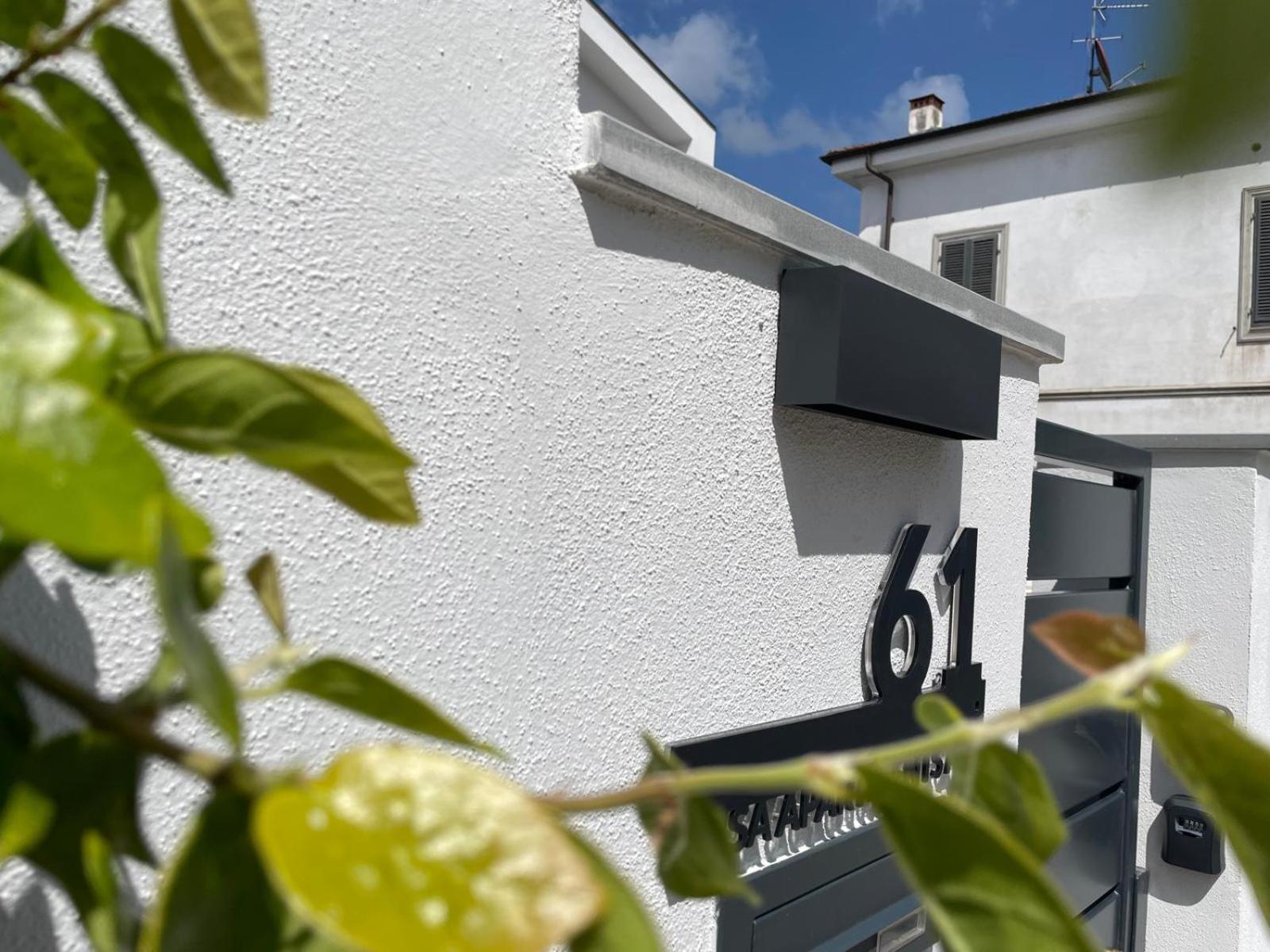 Elisa Apartments B - In Front Of The Walls Of Lucca Exterior photo