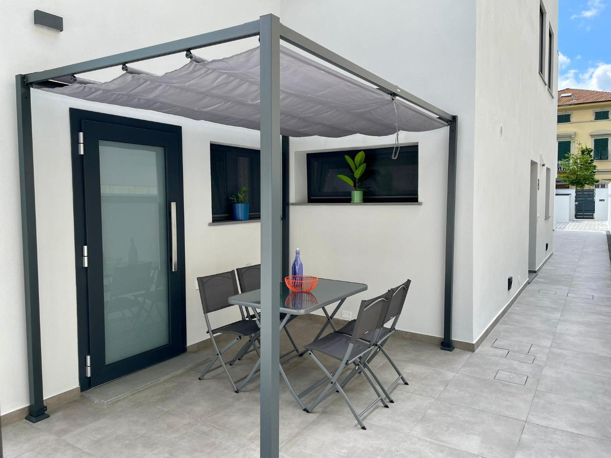 Elisa Apartments B - In Front Of The Walls Of Lucca Exterior photo